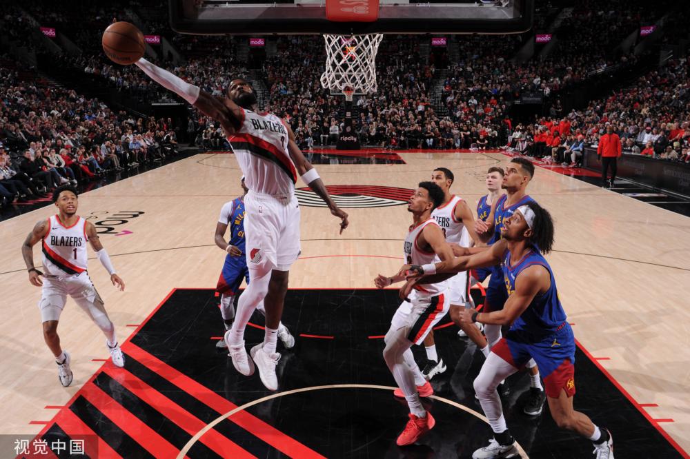 名球员签订 名球员签订