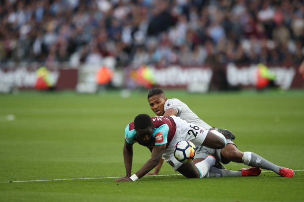 评人罗伊 评人罗伊